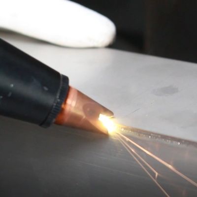 E500 500W CNC лазерная сварочная машина для быстрой и бесшумной рекламной сварки знаков